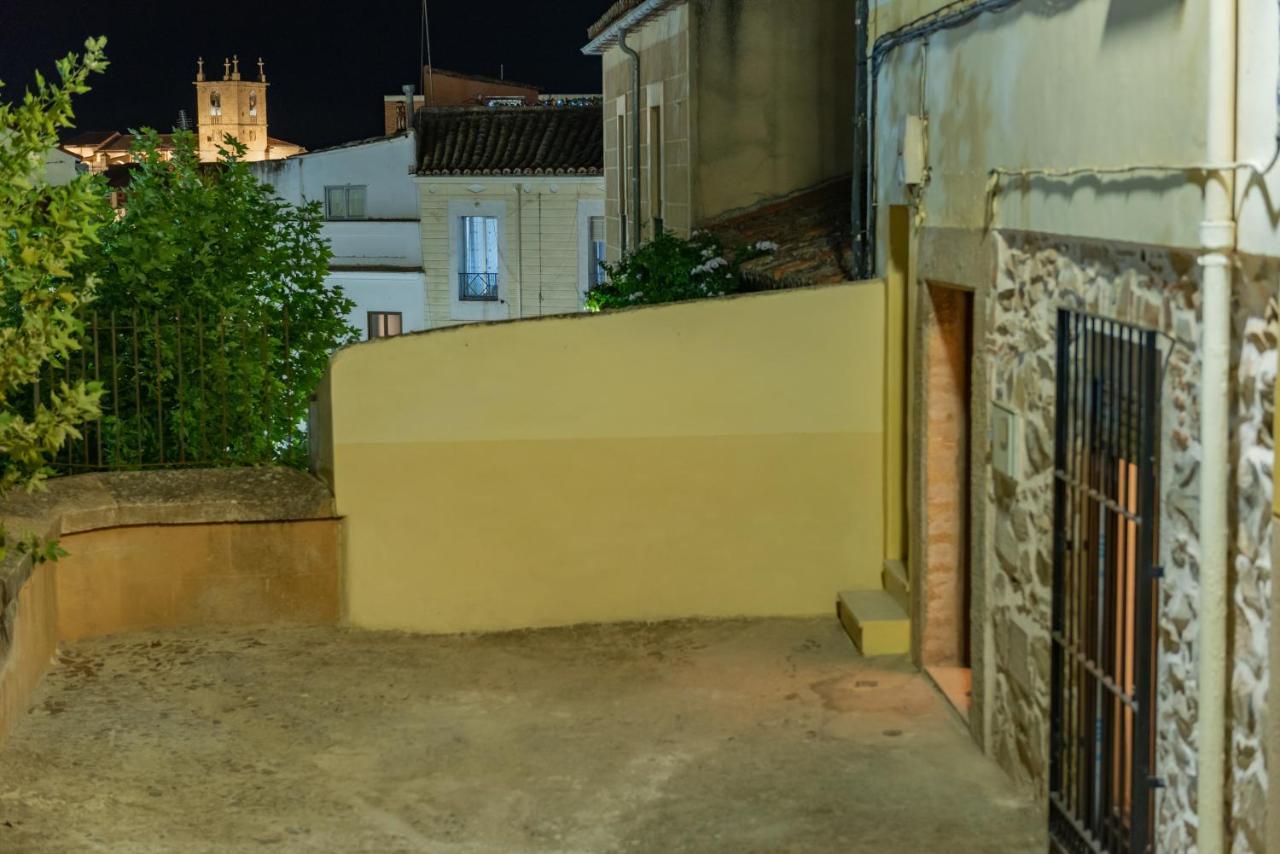 דירות Caces Galarza Deluxe Casa Xvi-Xvii Parking Privado Gratis מראה חיצוני תמונה